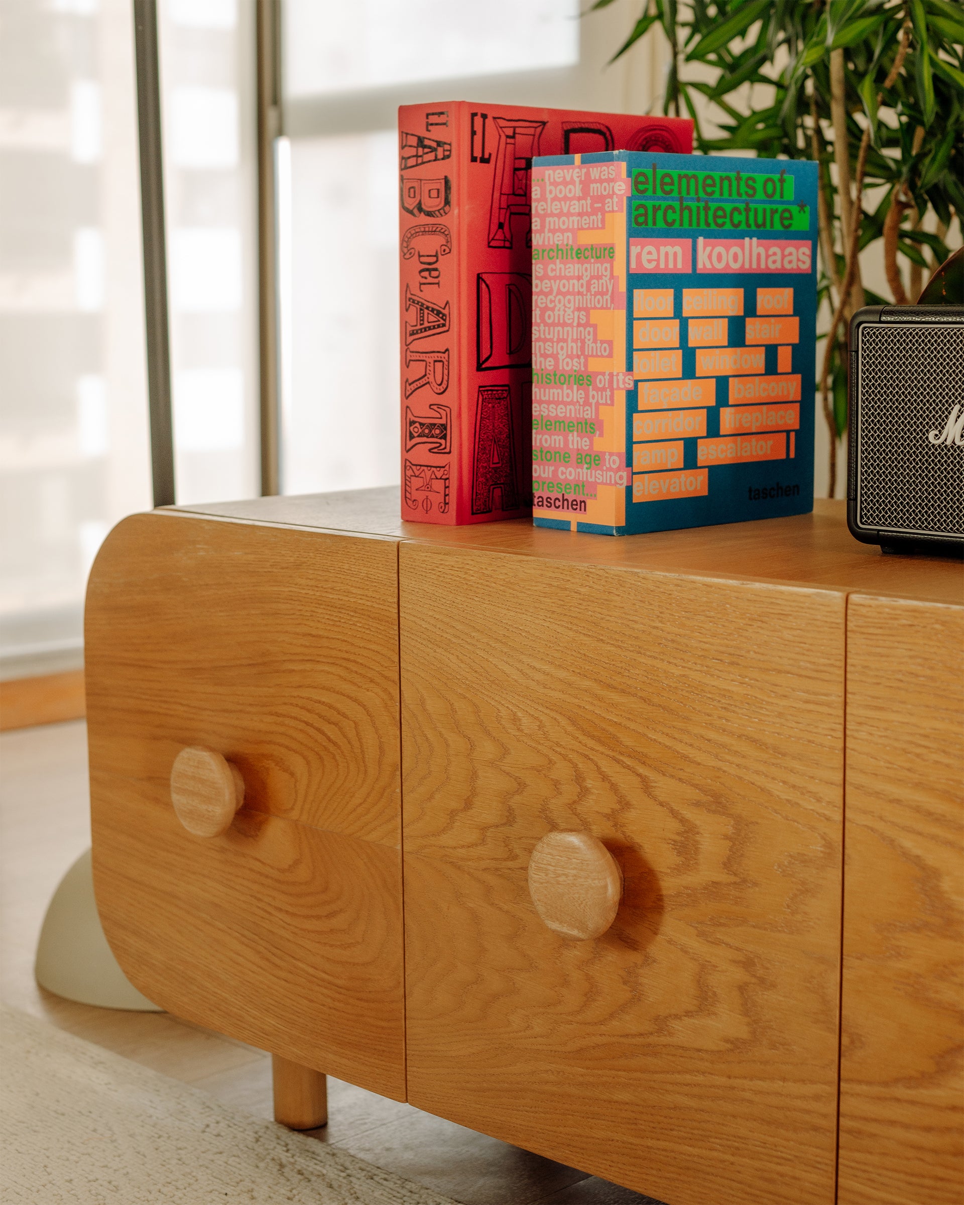 Consola Cosmopolitan