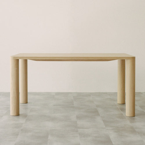Mesa de comedor patas cilíndricas