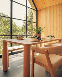 Mesa de comedor patas cilíndricas