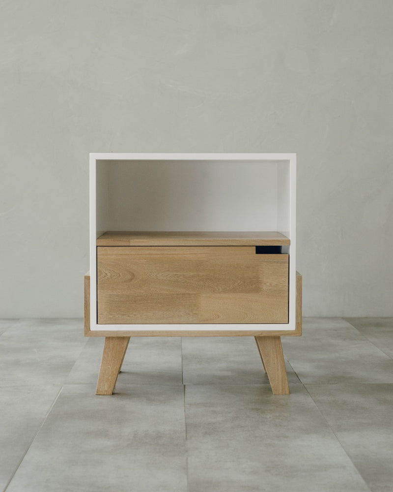 Mesa de noche Cubik